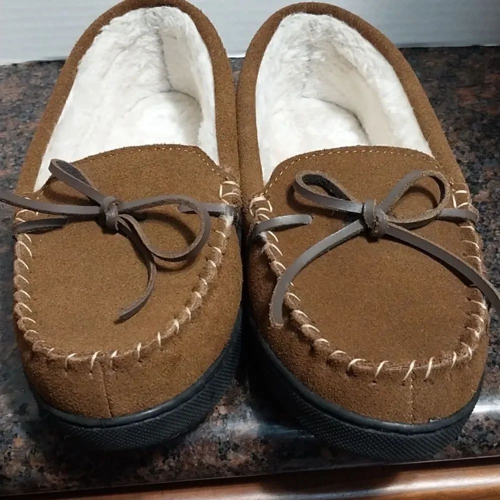 Isotoner Memory Foam Slippers...SIZE 6.5...NEW - Picture 6 of 7